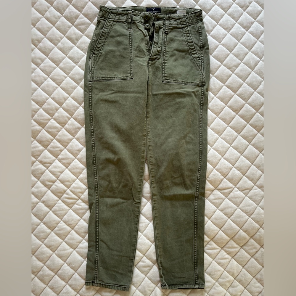 American Eagle Outfitters Vintage Hi-Rise Pants in Olive
